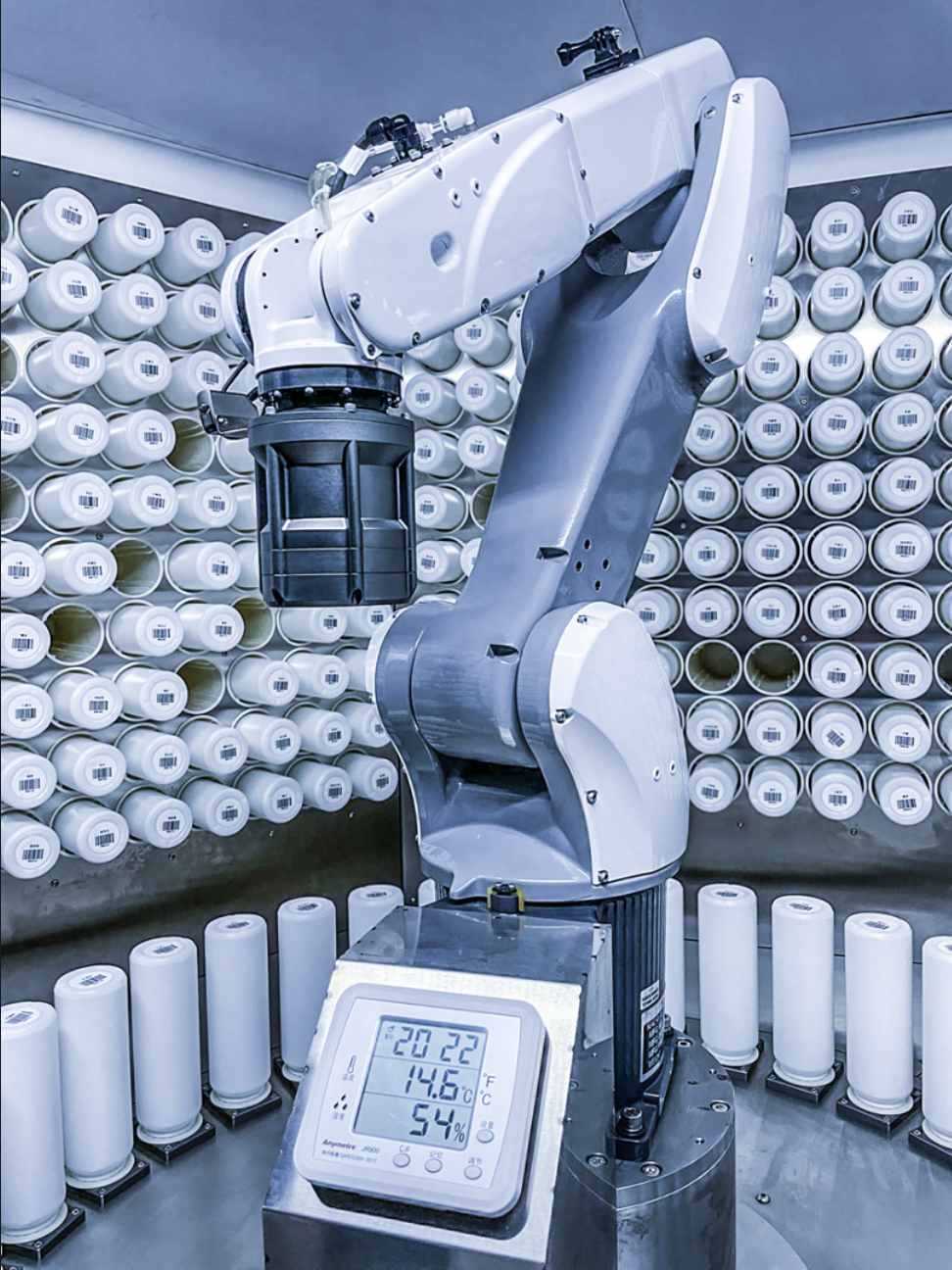 Automated Granule Dispensing System with robot arm